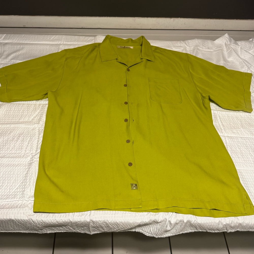 Tommy Bahama Men's Short-Sleeve Button-Down 100% Silk Shirt in Chartreuse Green
